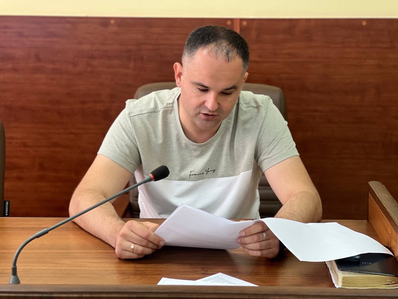 «Мы должны всегда быть на связи с жителями - от выявления проблемы до ее окончательного решения», - Дмитрий Фурса «Мы должны всегда быть на связи с жителями - от выявления проблемы до ее окончательного решения», - Дмитрий Фурса