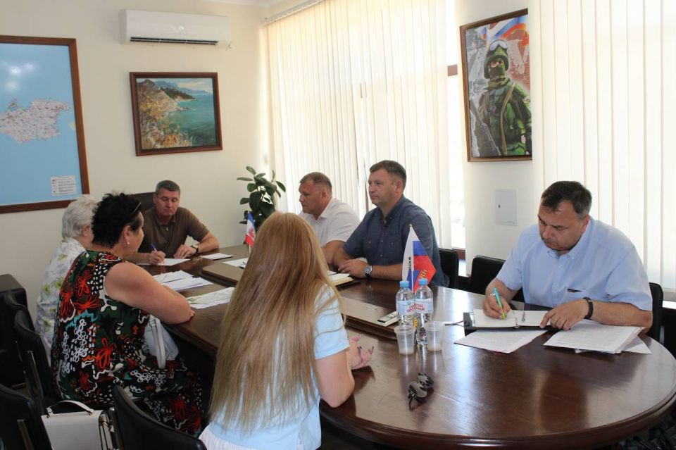 В Администрации Ленинского района проведена рабочая встреча с представителями общественности В Администрации Ленинского района проведена рабочая встреча с представителями общественности