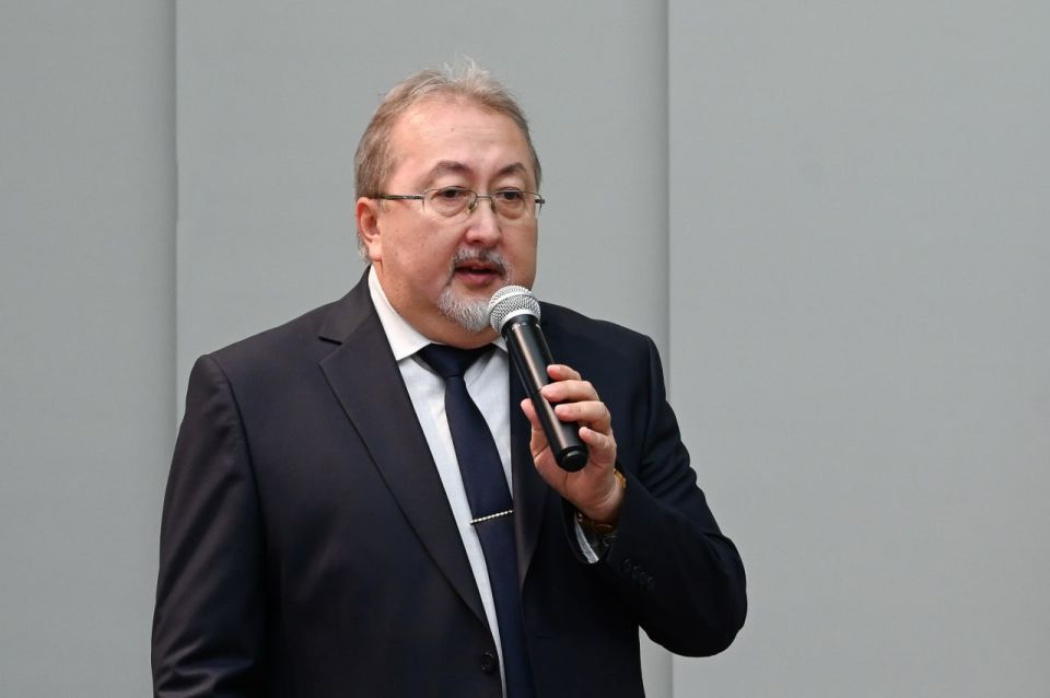 Сергей Аксёнов: Рад вручить заслуженные награды крымчанам – победителям и финалистам республиканских этапов всероссийских конкурсов педагогического мастерства Сергей Аксёнов: Рад вручить заслуженные награды крымчанам – победителям и финалистам республиканских этапов всероссийских конкурсов педагогического мастерства