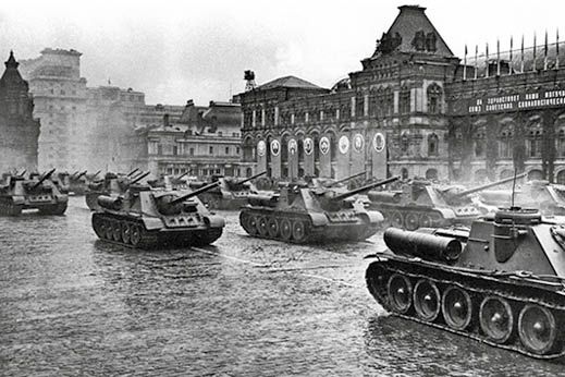 Как проходил первый Парад Победы в Москве