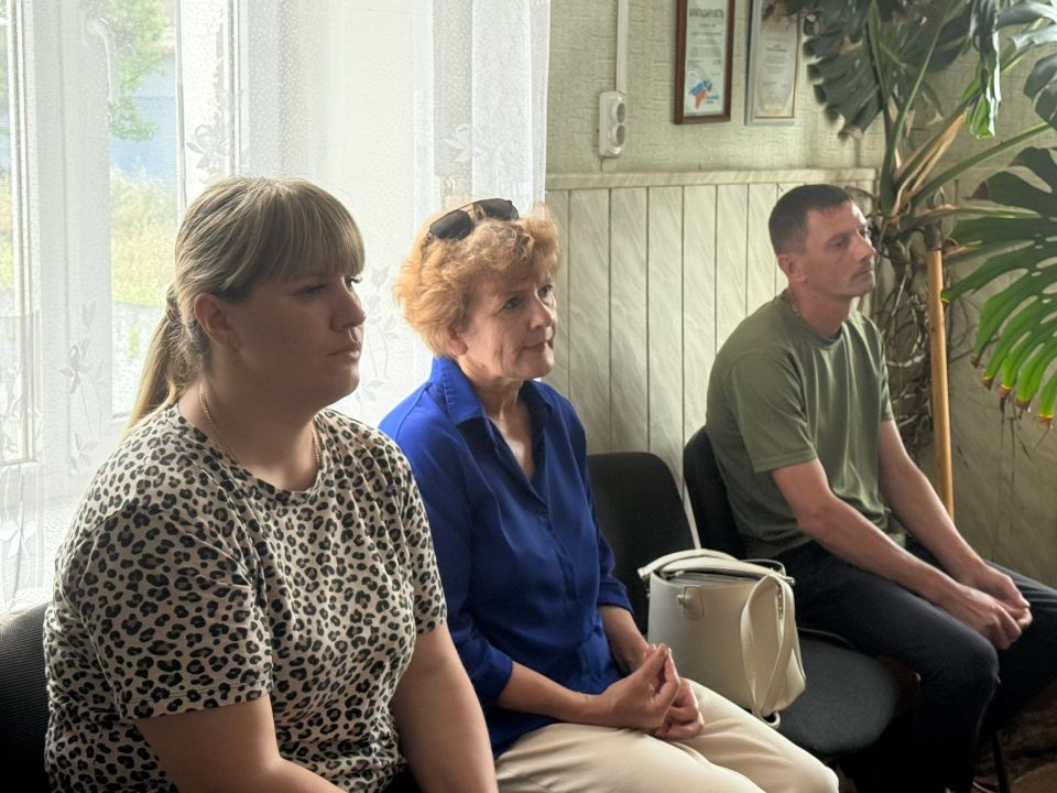 Глава администрации района Антон Кравец встретился со старшими Советов многоквартирных домов в с.Зоркино Глава администрации района Антон Кравец встретился со старшими Советов многоквартирных домов в с.Зоркино