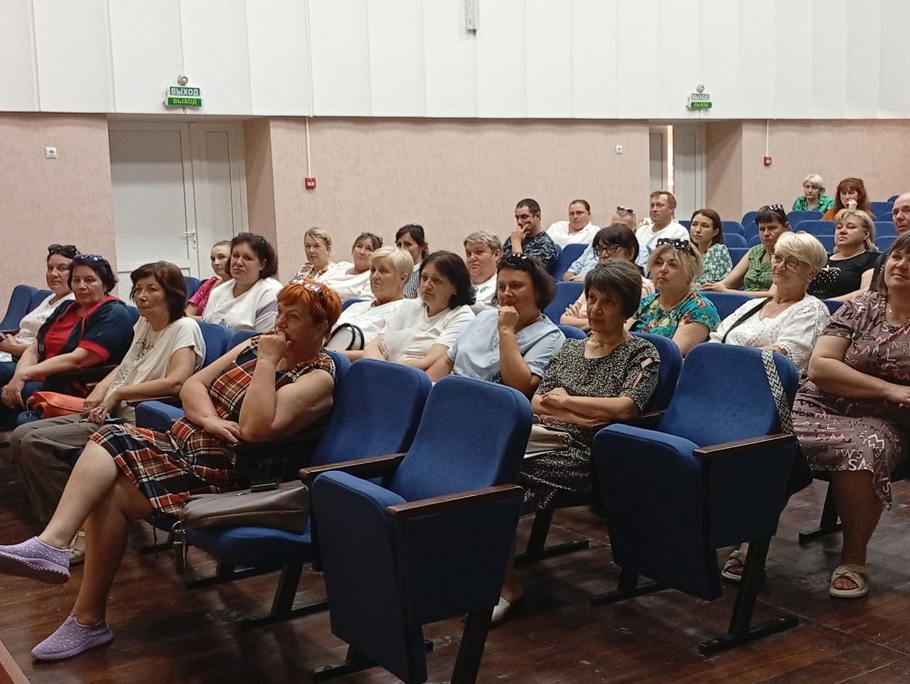 Центр народного продолжает цикл выездных семинаров для специалистов культурно-досуговых учреждений Крыма Центр народного продолжает цикл выездных семинаров для специалистов культурно-досуговых учреждений Крыма