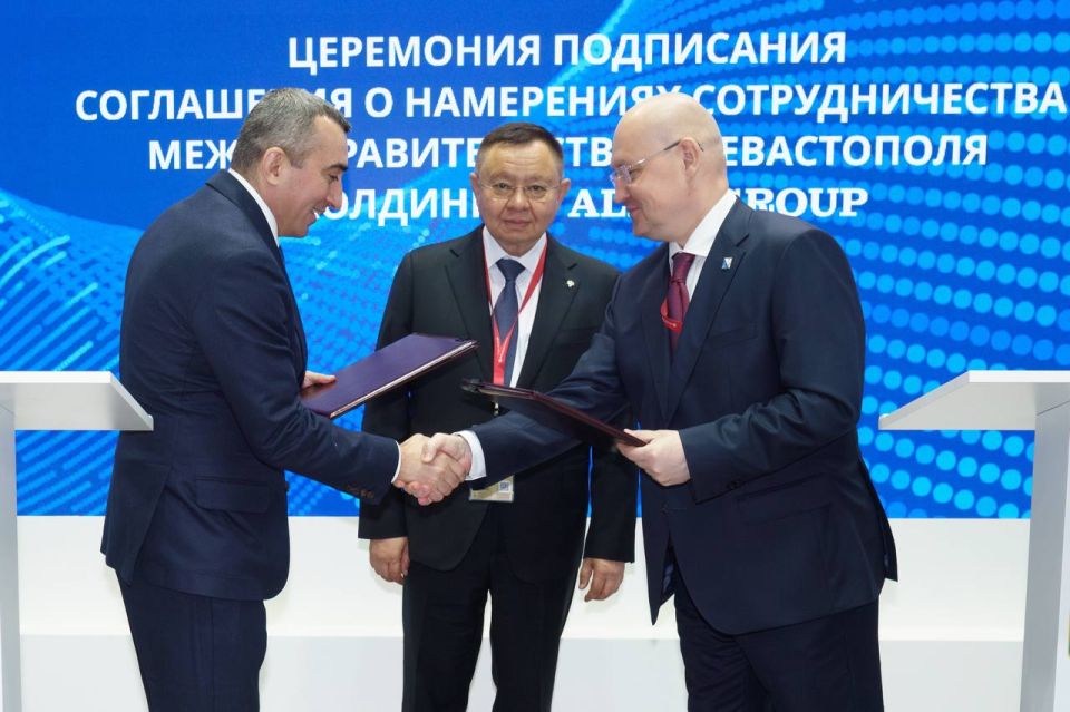 Михаил Развожаев: Сегодня на ПМЭФ-2025 подписали соглашение, которое станет настоящим прорывом для нашего города Михаил Развожаев: Сегодня на ПМЭФ-2025 подписали соглашение, которое станет настоящим прорывом для нашего города