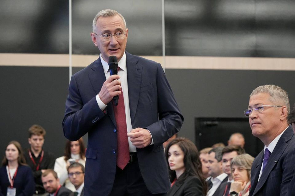 Владимир Немцев: В рамках работы ПМЭФ-2025 принял участие в сессии «Деловой климат России. Национальная модель и региональные возможности»