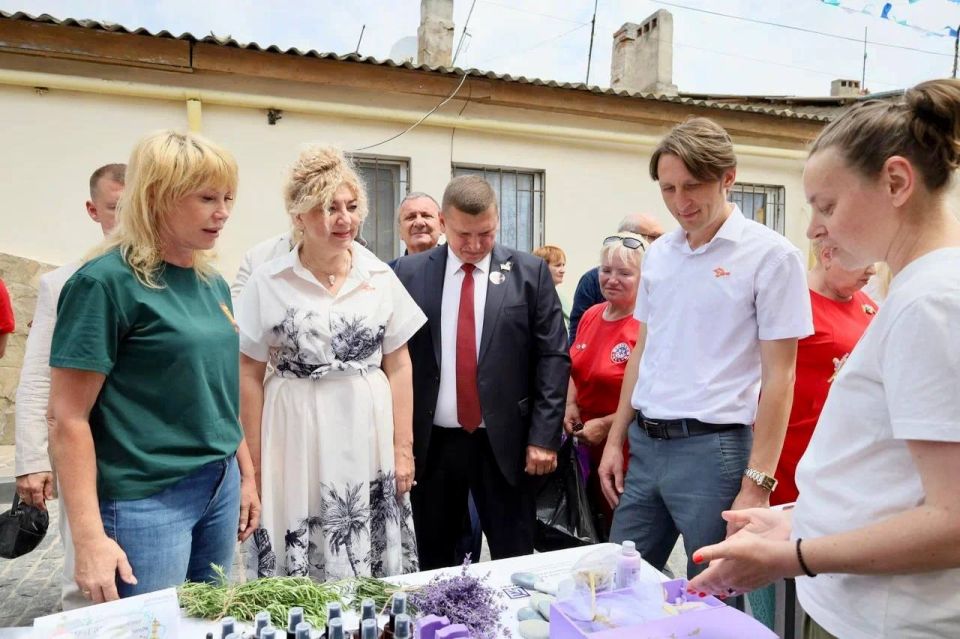 В Евпатории наградили победителей конкурса «Крымский сувенир»