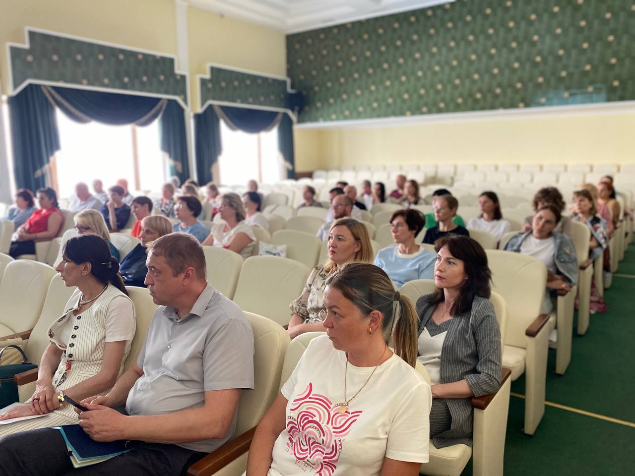 В Минздраве Крыма прошел «круглый стол» по вопросам развития системы доабортного консультирования В Минздраве Крыма прошел «круглый стол» по вопросам развития системы доабортного консультирования