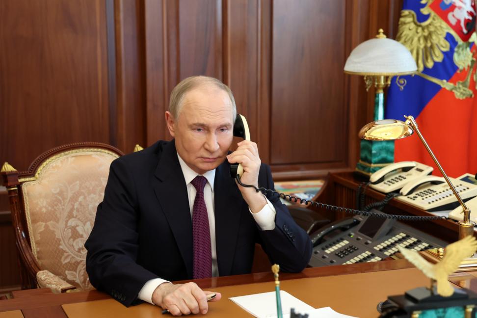 Три дня в Петербурге и не только ПМЭФ. Главное по Путину за неделю Три дня в Петербурге и не только ПМЭФ. Главное по Путину за неделю