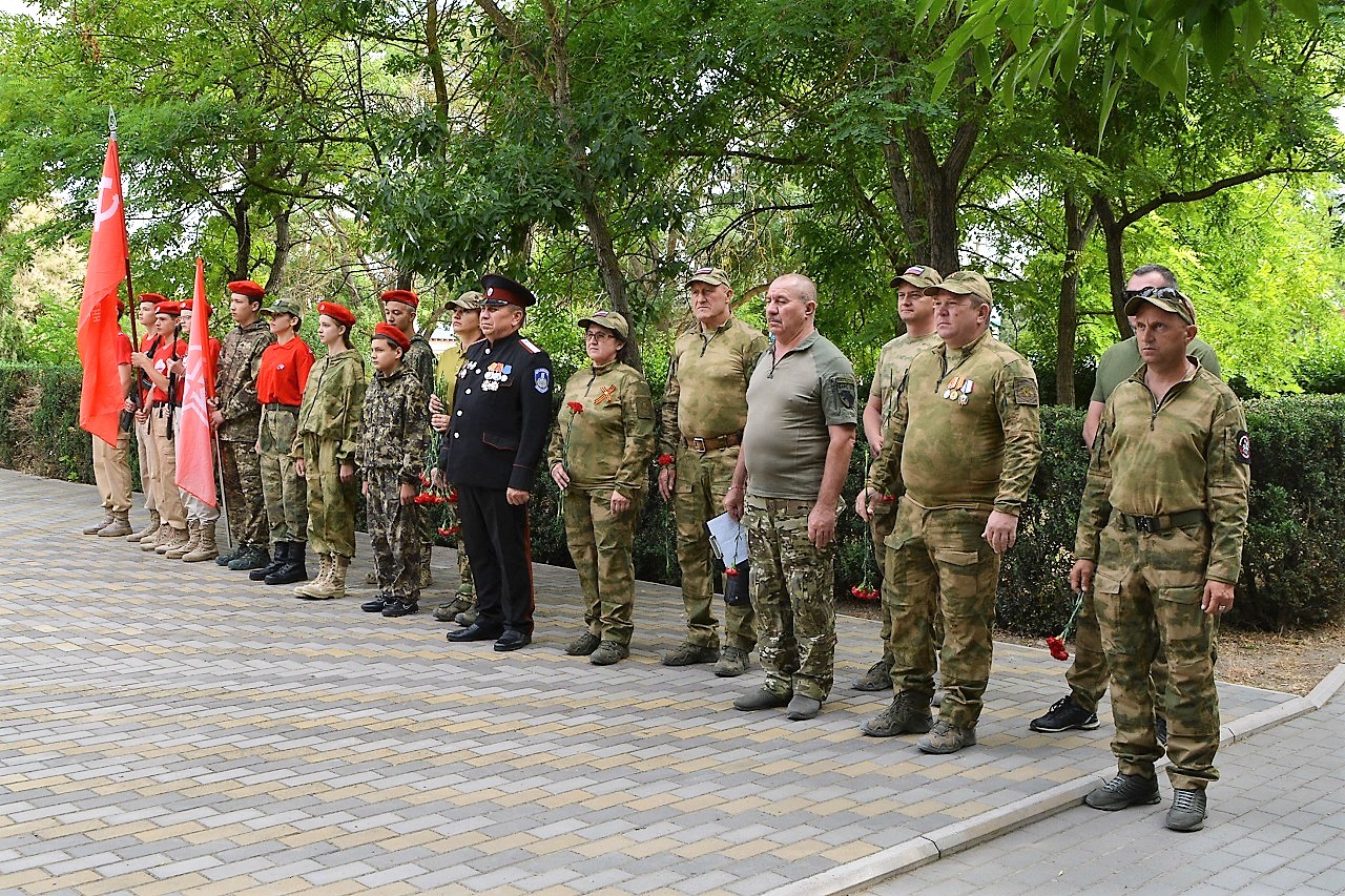 В День памяти и скорби в пгт Первомайское состоялся траурный митинг В День памяти и скорби в пгт Первомайское состоялся траурный митинг