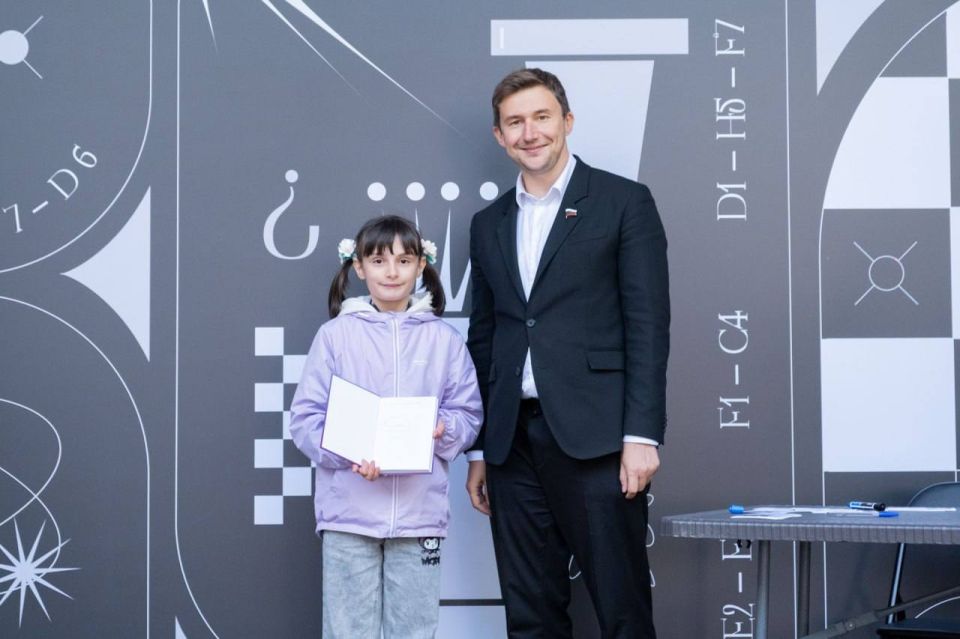  : 21            ,           5.0