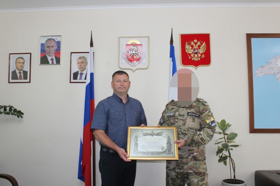 Игорь Крутьков: В рамках реализации программы поддержки военнослужащих, участвующих в Специальной военной операции, удостоен почетной грамотой Министерства обороны Российской Федерации, врученной мне командованием