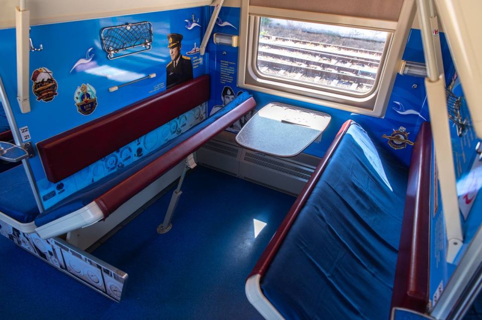 Михаил Развожаев: Севастопольцы теперь могут путешествовать на «подводной лодке» Михаил Развожаев: Севастопольцы теперь могут путешествовать на «подводной лодке»