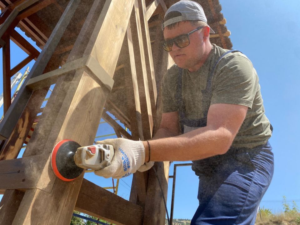 Михаил Развожаев: Приводим в порядок туристическую навигацию на Большой Севастопольской тропе Михаил Развожаев: Приводим в порядок туристическую навигацию на Большой Севастопольской тропе