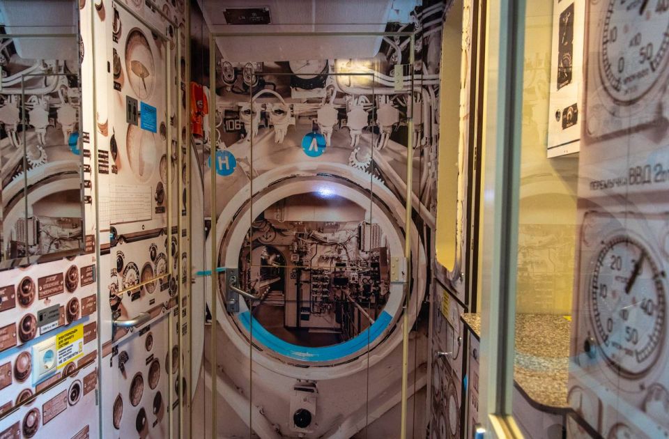 Михаил Развожаев: Севастопольцы теперь могут путешествовать на «подводной лодке» Михаил Развожаев: Севастопольцы теперь могут путешествовать на «подводной лодке»