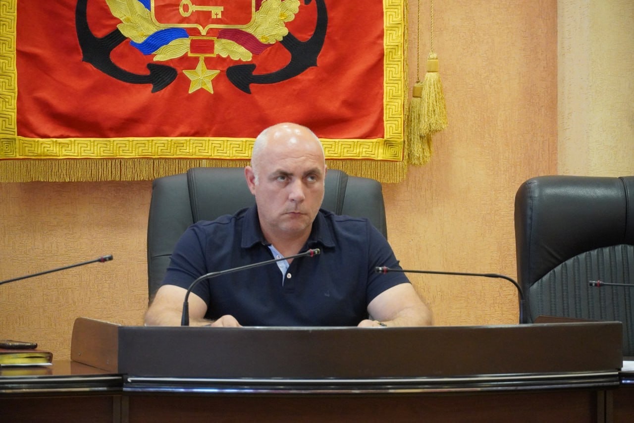Заместитель главы администрации Олег Шевченко провел заседание территориальной трехсторонней комиссии по регулированию социально-трудовых отношений Заместитель главы администрации Олег Шевченко провел заседание территориальной трехсторонней комиссии по регулированию социально-трудовых отношений
