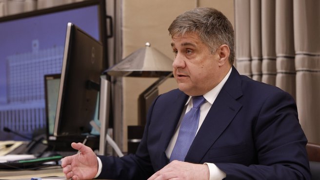 Встреча Михаила Мишустина с руководителем Федерального дорожного агентства Романом Новиковым Встреча Михаила Мишустина с руководителем Федерального дорожного агентства Романом Новиковым