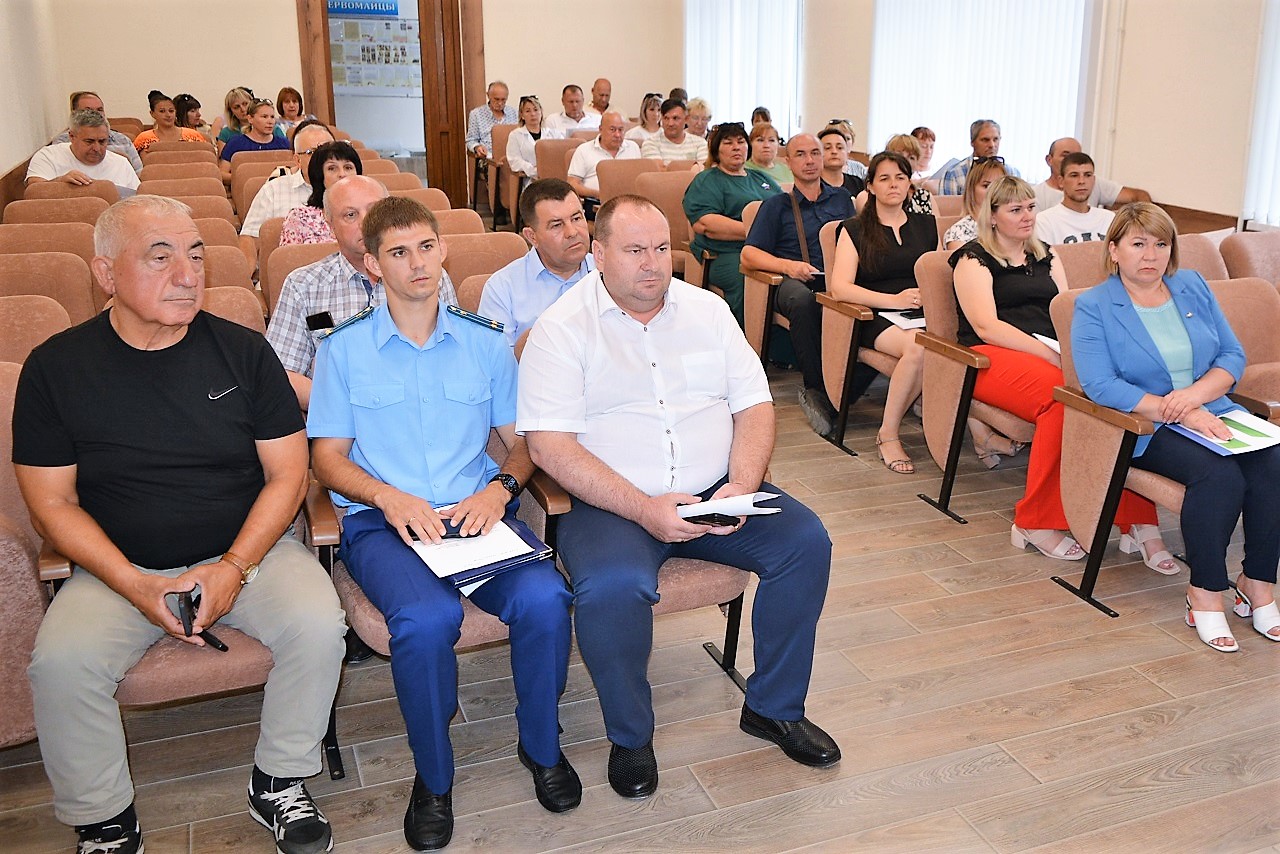 Состоялось 14-е заседания Первомайского районного совета Состоялось 14-е заседания Первомайского районного совета