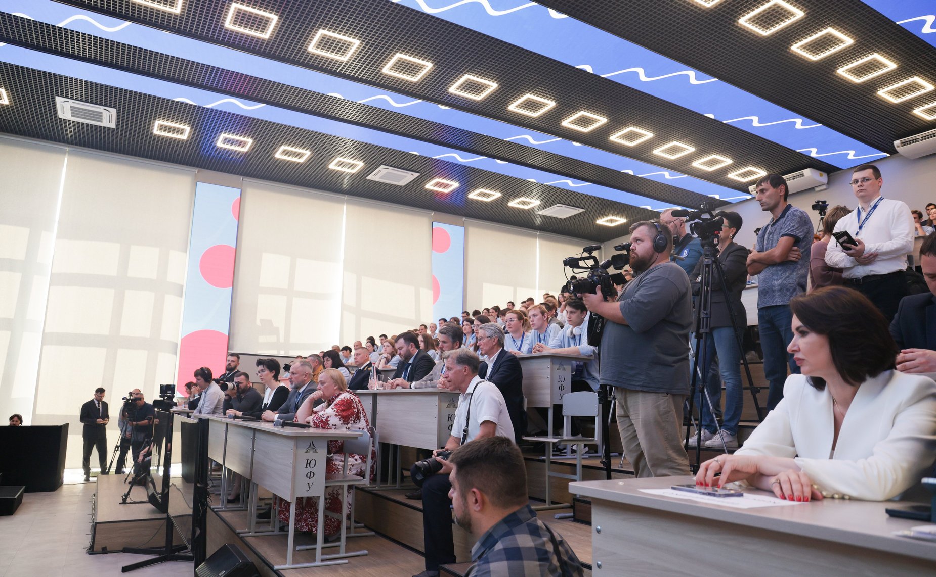 Совет Федерации держит в фокусе внимания вопросы развития транспортной инфраструктуры Приазовья – А. Яцкин Совет Федерации держит в фокусе внимания вопросы развития транспортной инфраструктуры Приазовья – А. Яцкин