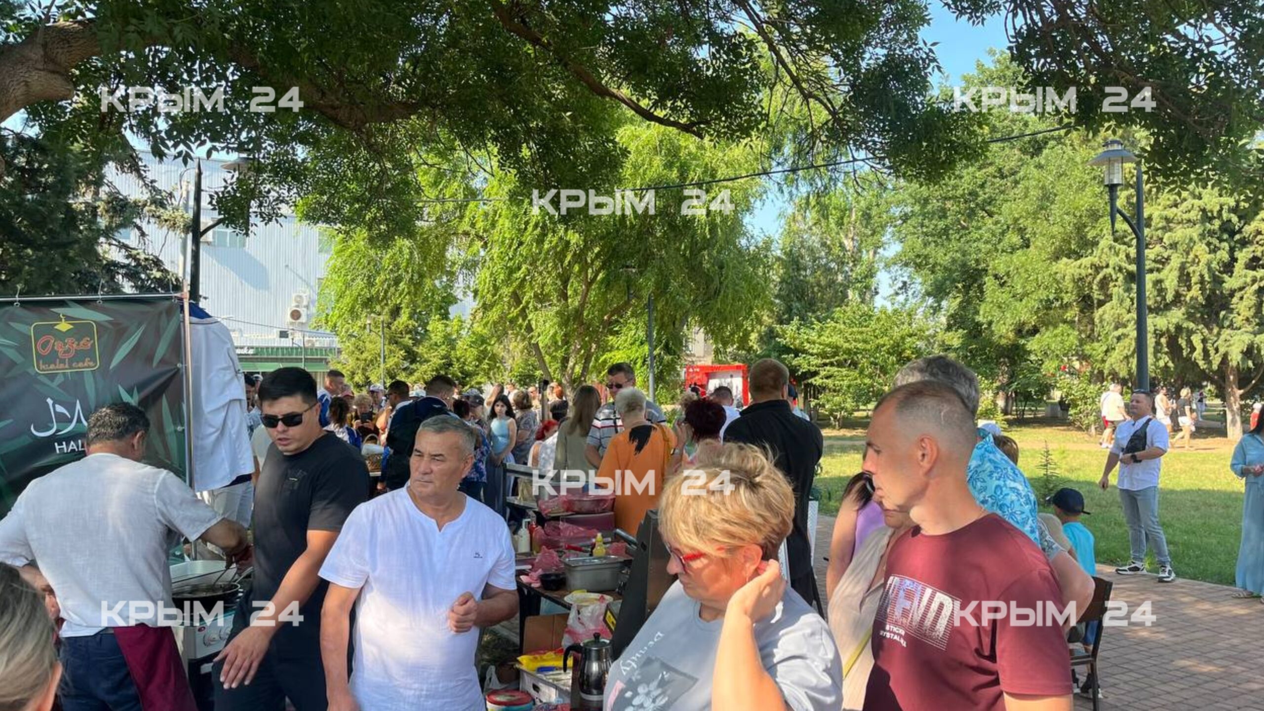 В Керчи стартовал гастрофестиваль «Дары моря» В Керчи стартовал гастрофестиваль «Дары моря»