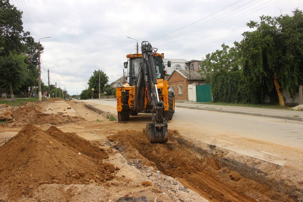 Специалисты ГУП РК «Вода Крыма» завершили работы по замене участка канализационного коллектора ДУ-800 по ул. Чкалова Специалисты ГУП РК «Вода Крыма» завершили работы по замене участка канализационного коллектора ДУ-800 по ул. Чкалова