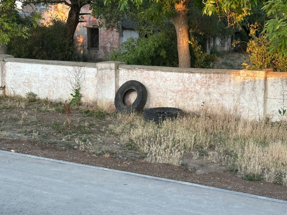                , , , , , , , , , ...