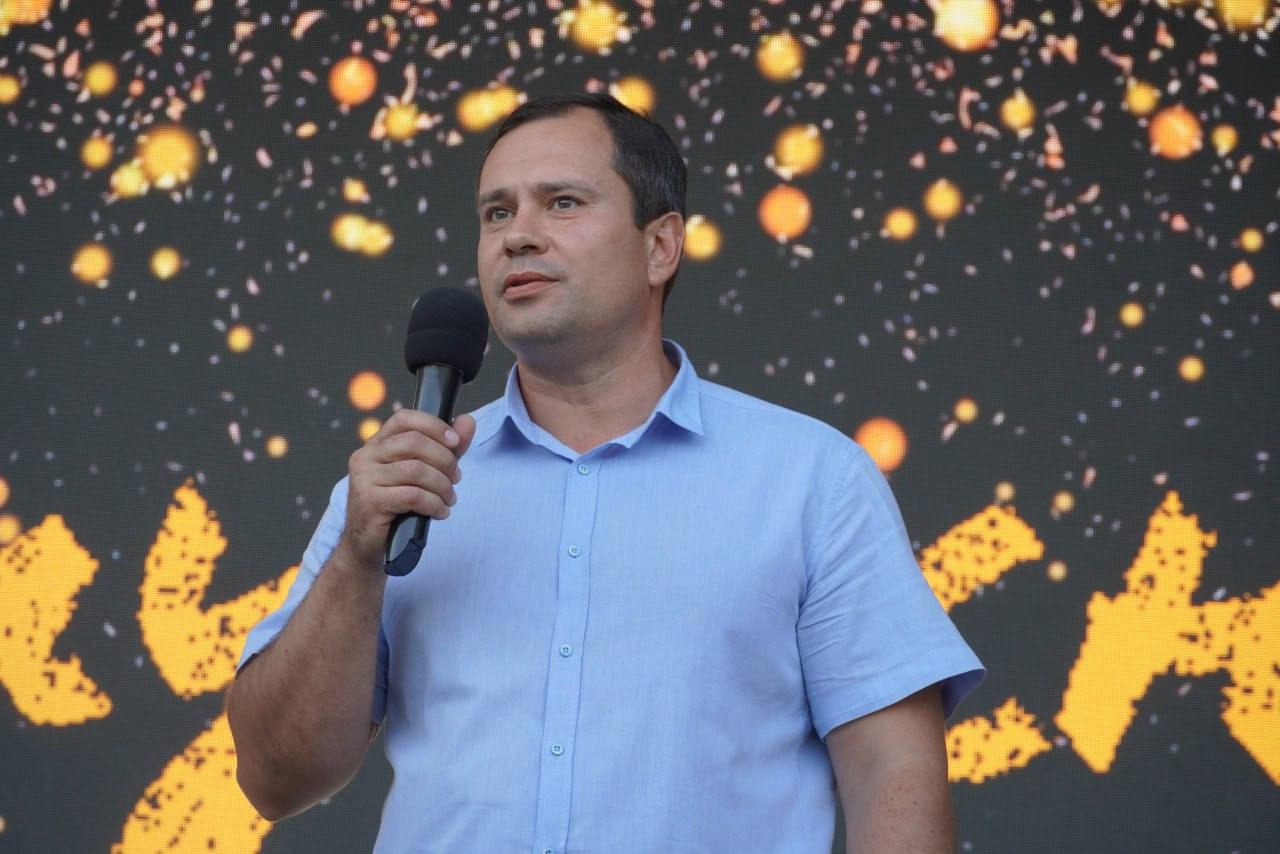 99 выпускников школ Керчи стали обладателями серебряных и золотых медалей 99 выпускников школ Керчи стали обладателями серебряных и золотых медалей