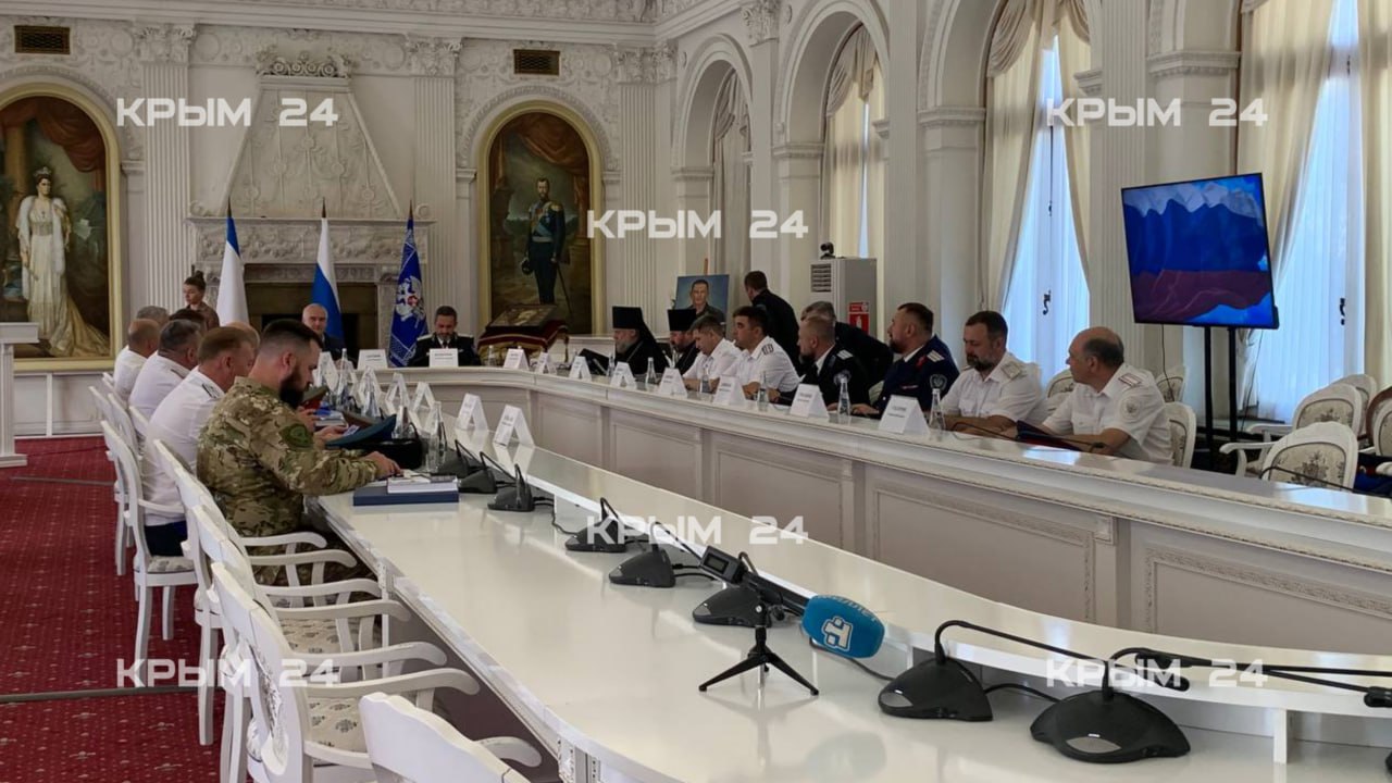 В Крыму провели заседание Совета атаманов России В Крыму провели заседание Совета атаманов России