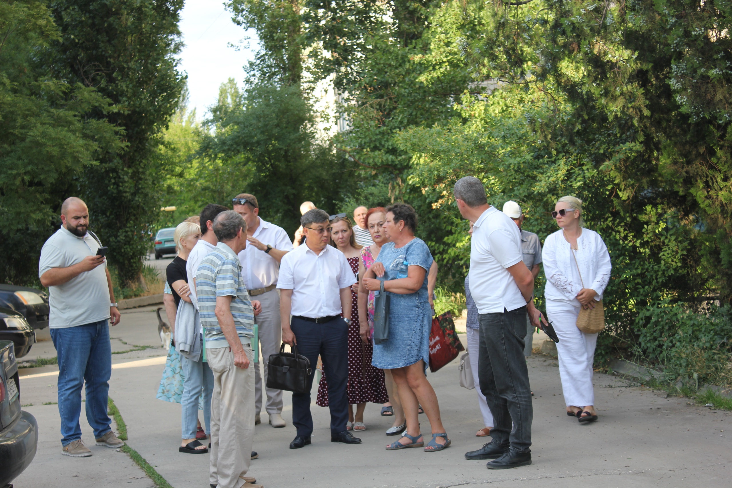 Руководство города продолжает встречи с жителями Феодосийского округа Руководство города продолжает встречи с жителями Феодосийского округа