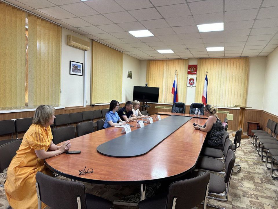 В администрации Бахчисарайского района Республики Крым в рамках Недели правовой помощи проведён Единый день оказания гражданам бесплатной юридической помощи. 