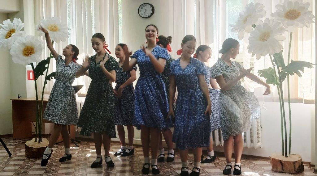 Подведомственные Минтруду РК учреждения социального обслуживания провели ряд мероприятий, посвященных Дню семьи, любви и верности Подведомственные Минтруду РК учреждения социального обслуживания провели ряд мероприятий, посвященных Дню семьи, любви и верности