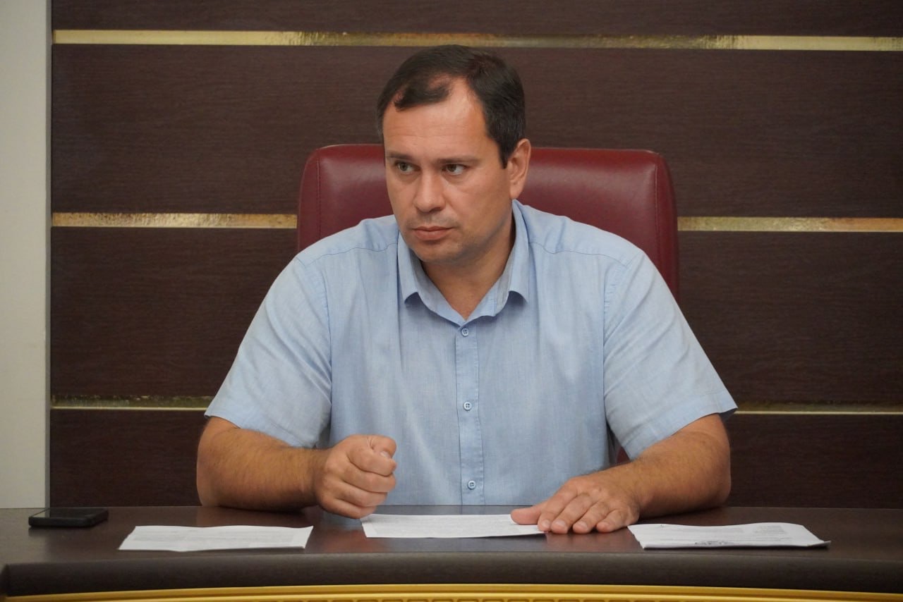 Глава администрации Олег Каторгин провел аппаратное совещание с заместителями и руководителями структурных подразделений Глава администрации Олег Каторгин провел аппаратное совещание с заместителями и руководителями структурных подразделений