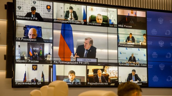Виталий Савельев провёл заседание правительственной комиссии для координации работ по ликвидации последствий чрезвычайной ситуации, вызванной крушением танкеров в Керченском проливе Виталий Савельев провёл заседание правительственной комиссии для координации работ по ликвидации последствий чрезвычайной ситуации, вызванной крушением танкеров в Керченском проливе