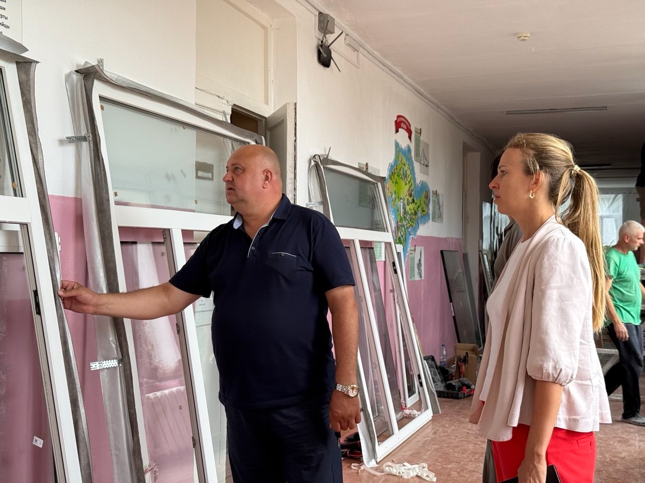 Начаты мероприятия по замене оконных блоков в школе с.Акимовка Начаты мероприятия по замене оконных блоков в школе с.Акимовка