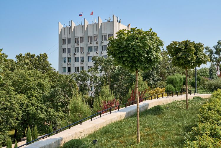 � ���������������� ���������� �������� � ������ ��������