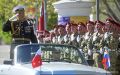 Развожаев поздравил командующего ЧФ адмирала Пинчука с днем рождения