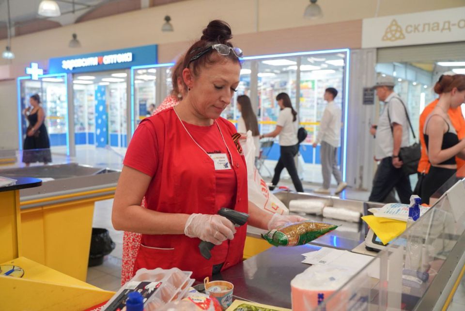 Анушаван Агаджанян: Поздравляю работников сферы торговли Республики Крым с профессиональным праздником! Анушаван Агаджанян: Поздравляю работников сферы торговли Республики Крым с профессиональным праздником!