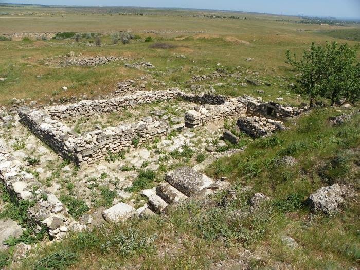 В наушниках по античной Керчи: вышел новый аудиогид по городу-крепости Илурат В наушниках по античной Керчи: вышел новый аудиогид по городу-крепости Илурат