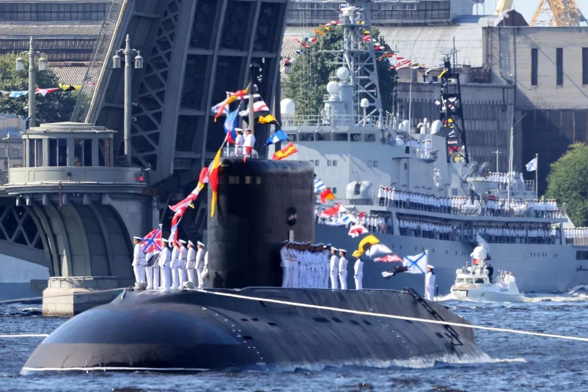 Власти Крыма поздравили с Днём Военно-морского флота всех причастных Власти Крыма поздравили с Днём Военно-морского флота всех причастных