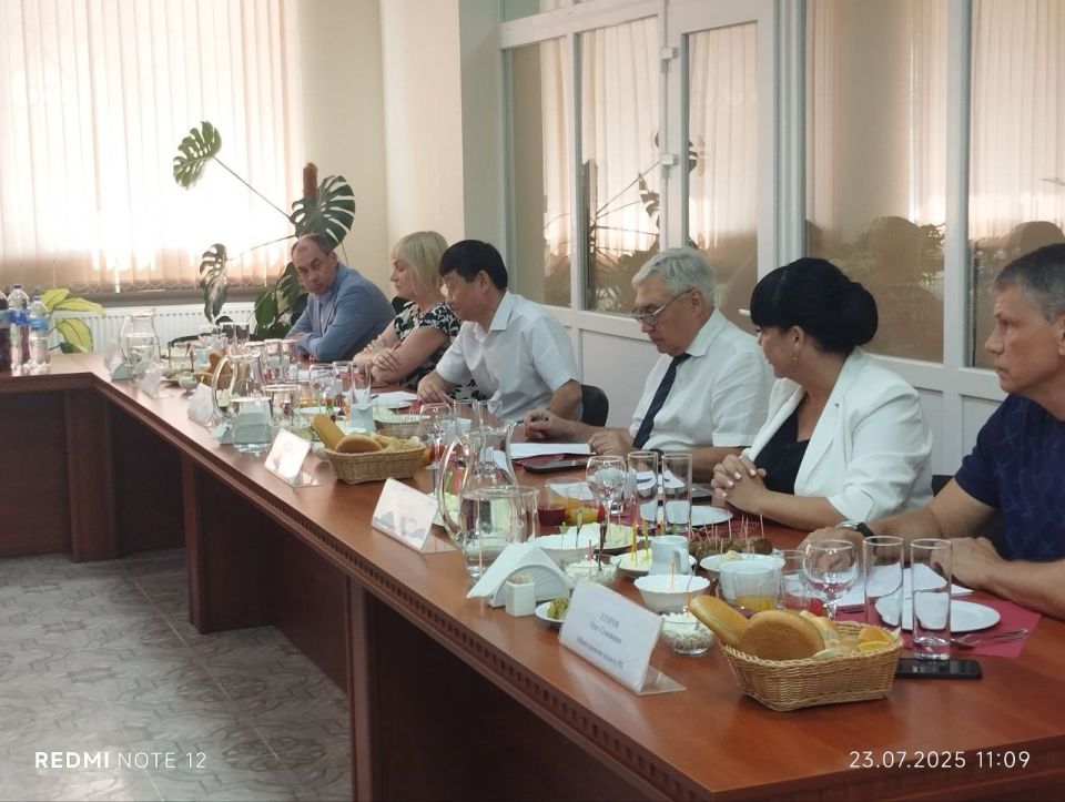 Инесса Федотова приняла участие в заседании региональной комиссии по качеству Всероссийского конкурса Программы «100 лучших товаров России» Инесса Федотова приняла участие в заседании региональной комиссии по качеству Всероссийского конкурса Программы «100 лучших товаров России»