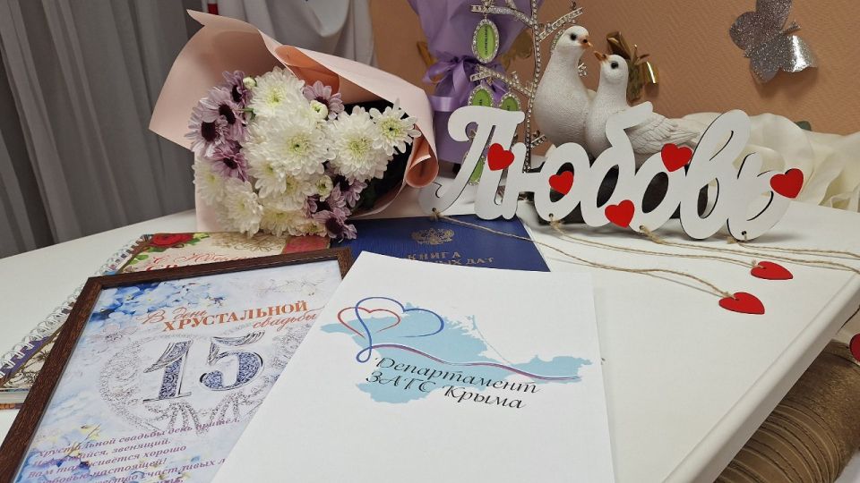    Ѡ             