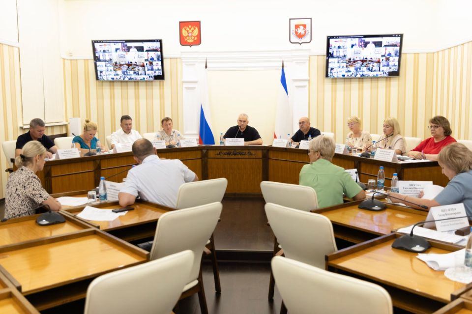 Сергей Аксёнов: В ходе совещания о проблемных вопросах муниципальных образований в Республике Крым особое внимание уделили работе с обращениями граждан Сергей Аксёнов: В ходе совещания о проблемных вопросах муниципальных образований в Республике Крым особое внимание уделили работе с обращениями граждан