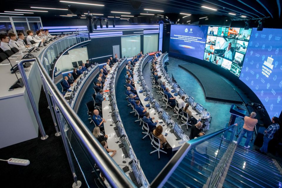 Работников и ветеранов железнодорожного транспорта поздравили с наступающим профессиональным праздником Работников и ветеранов железнодорожного транспорта поздравили с наступающим профессиональным праздником