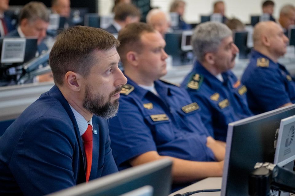Работников и ветеранов железнодорожного транспорта поздравили с наступающим профессиональным праздником Работников и ветеранов железнодорожного транспорта поздравили с наступающим профессиональным праздником
