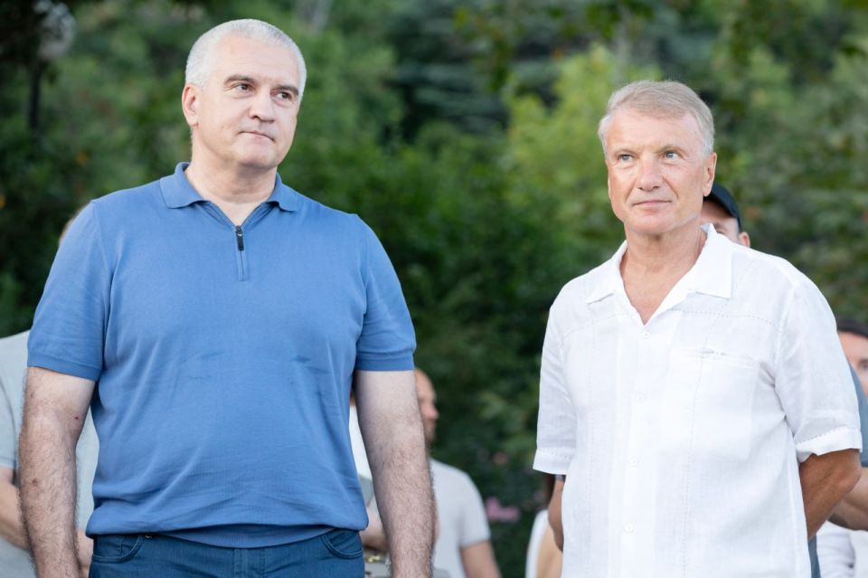 Сергей Аксёнов: Совместными усилиями Сбера и курорта «Мрия» в Алупке последовательно создается комфортная инфраструктура, появляются современные зоны отдыха для жителей и гостей, новую жизнь обретают исторические объекты Сергей Аксёнов: Совместными усилиями Сбера и курорта «Мрия» в Алупке последовательно создается комфортная инфраструктура, появляются современные зоны отдыха для жителей и гостей, новую жизнь обретают исторические объекты