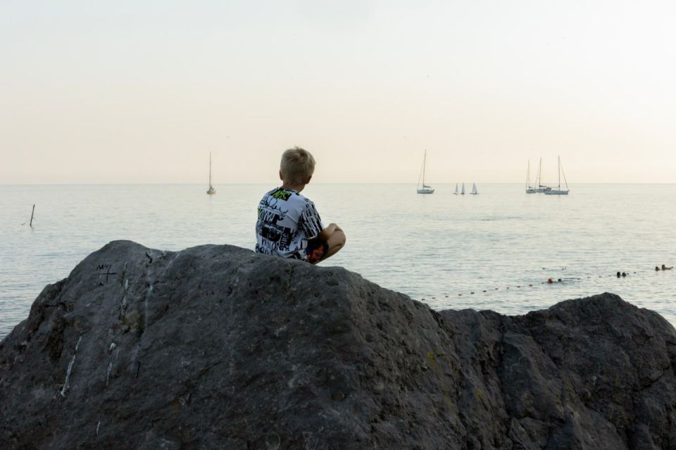 Сергей Аксёнов: Совместными усилиями Сбера и курорта «Мрия» в Алупке последовательно создается комфортная инфраструктура, появляются современные зоны отдыха для жителей и гостей, новую жизнь обретают исторические объекты Сергей Аксёнов: Совместными усилиями Сбера и курорта «Мрия» в Алупке последовательно создается комфортная инфраструктура, появляются современные зоны отдыха для жителей и гостей, новую жизнь обретают исторические объекты