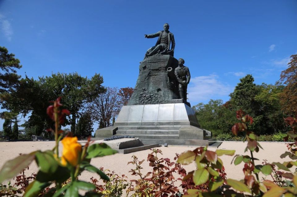 Михаил Развожаев: Сегодня Музею-заповеднику героической обороны и освобождения Севастополя — 65 лет! Михаил Развожаев: Сегодня Музею-заповеднику героической обороны и освобождения Севастополя — 65 лет!