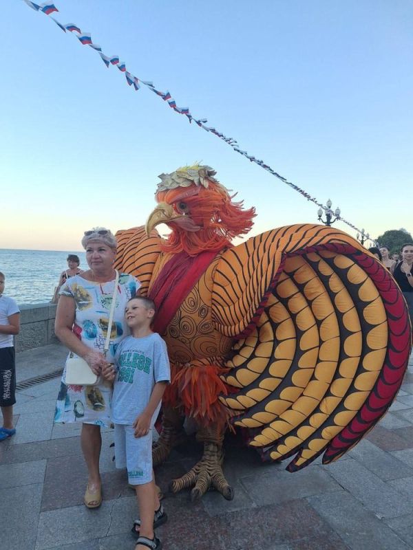 Весело и ярко: Ялта празднует День города Весело и ярко: Ялта празднует День города