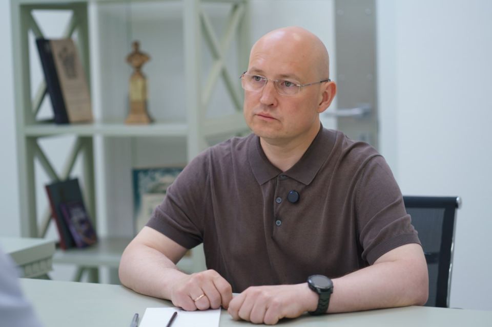 Михаил Развожаев: Провел в Севастополе двустороннюю встречу с министром здравоохранения России Михаилом Альбертовичем Мурашко Михаил Развожаев: Провел в Севастополе двустороннюю встречу с министром здравоохранения России Михаилом Альбертовичем Мурашко