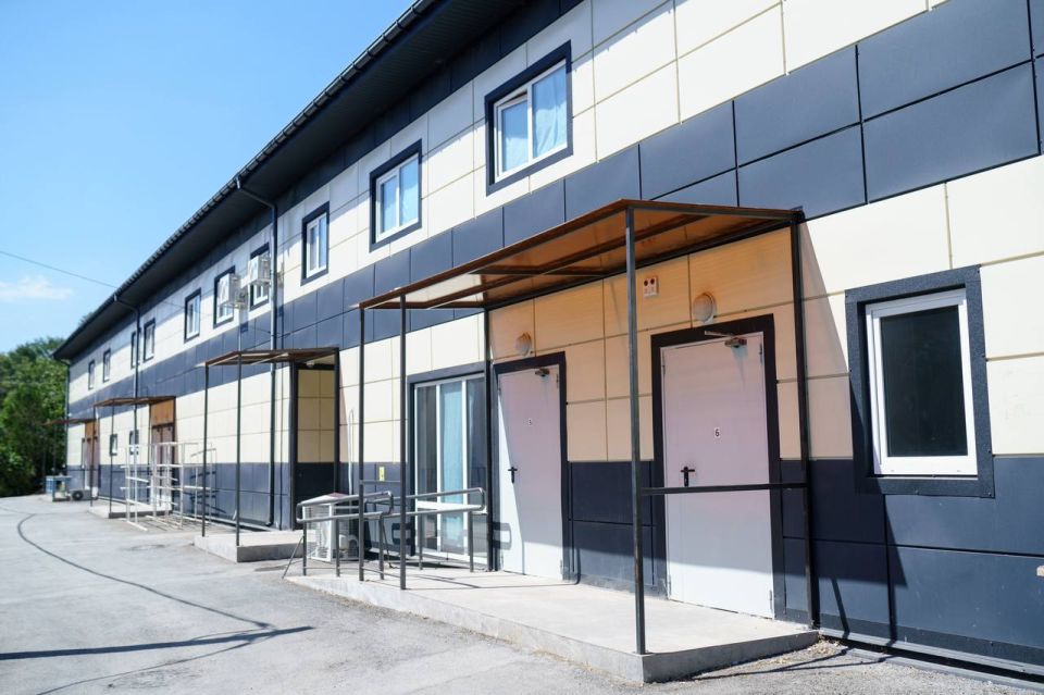 Михаил Развожаев: Накануне работал на одном из самых сложных наших медицинских объектов — в городской больнице №4. Обошёл каждый корпус, пообщался с персоналом и пациентами Михаил Развожаев: Накануне работал на одном из самых сложных наших медицинских объектов — в городской больнице №4. Обошёл каждый корпус, пообщался с персоналом и пациентами