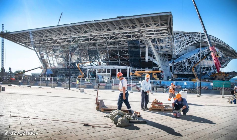 Михаил Развожаев: Вместе с министром культуры Ольгой Борисовной Любимовой также побывали на стройплощадках Российской галереи искусств и Театра оперы и балета Михаил Развожаев: Вместе с министром культуры Ольгой Борисовной Любимовой также побывали на стройплощадках Российской галереи искусств и Театра оперы и балета