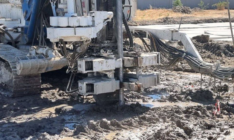 Михаил Развожаев: В Севастополе началось строительство канализационно-насосной станции «Золотая балка» — это важная часть нового Балаклавского канализационного коллектора Михаил Развожаев: В Севастополе началось строительство канализационно-насосной станции «Золотая балка» — это важная часть нового Балаклавского канализационного коллектора